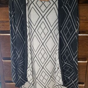 Belldini Geometric Patterned Black and White Hooded Cardigan With Pockets